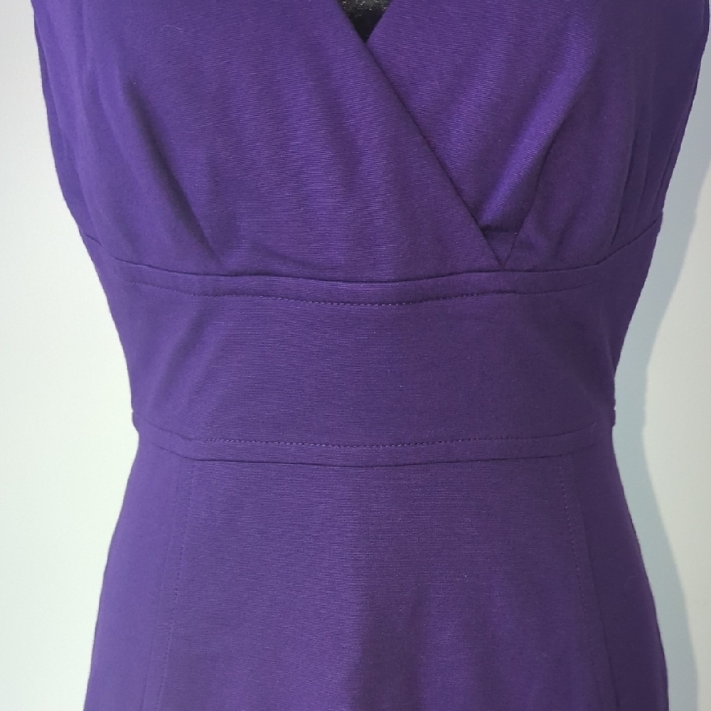 Trina Turk V-Neck Sleeveless Purple Midi Dress - Picture 4 of 15